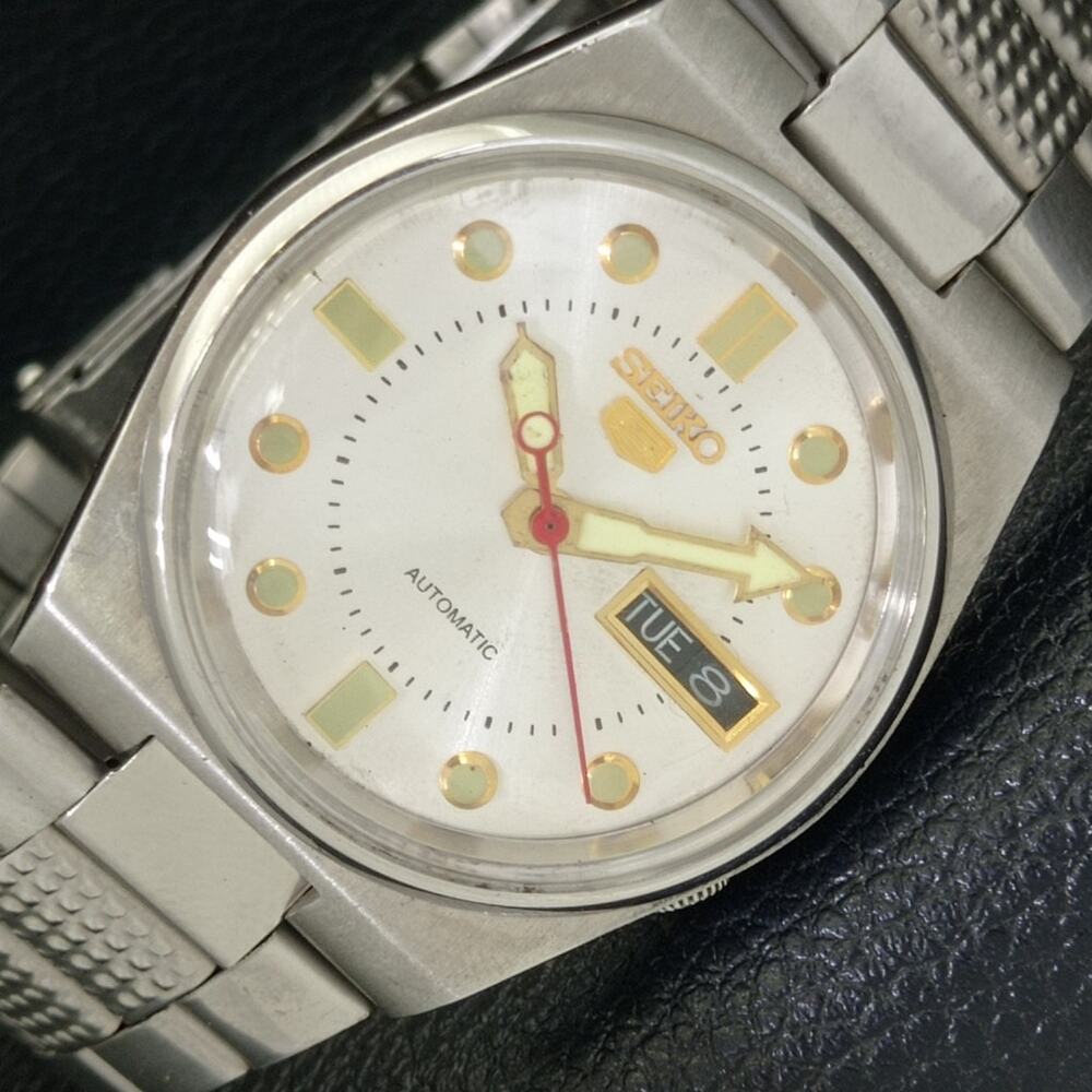 Vintage 1972 Seiko Automatic Mens Silver Watch W/daydate & Gold accents
